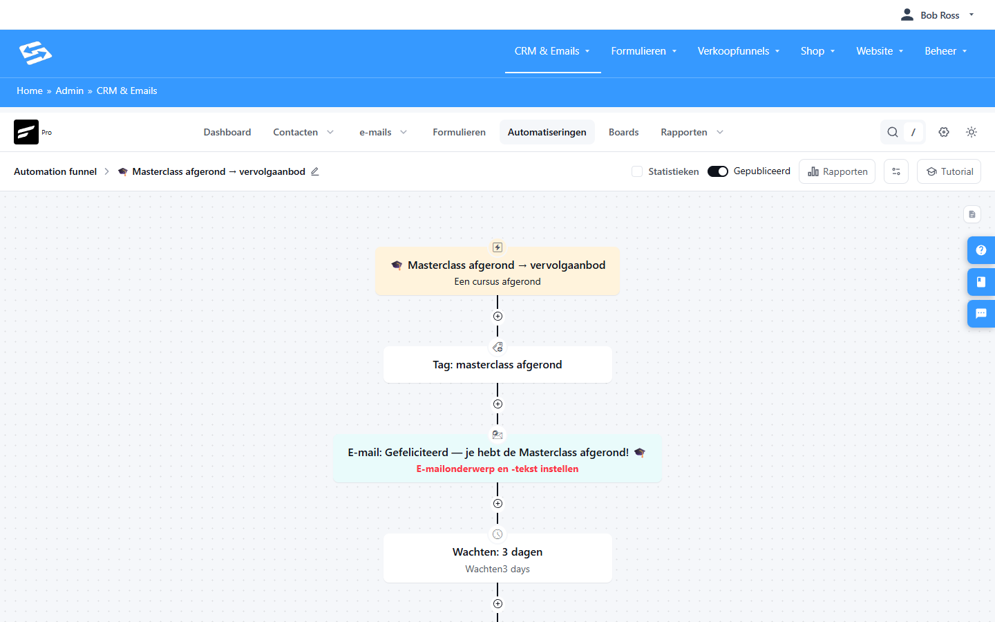 Automation that starts when a student completes a course, with congratulations, a tag and a follow-up offer