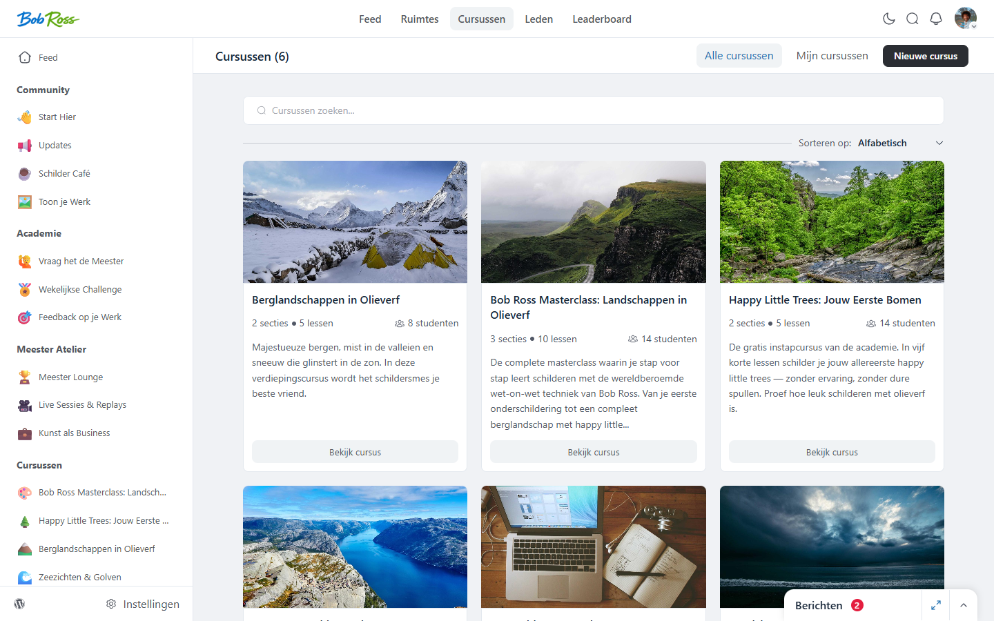 The course overview in the portal with cover image, number of lessons and students per course