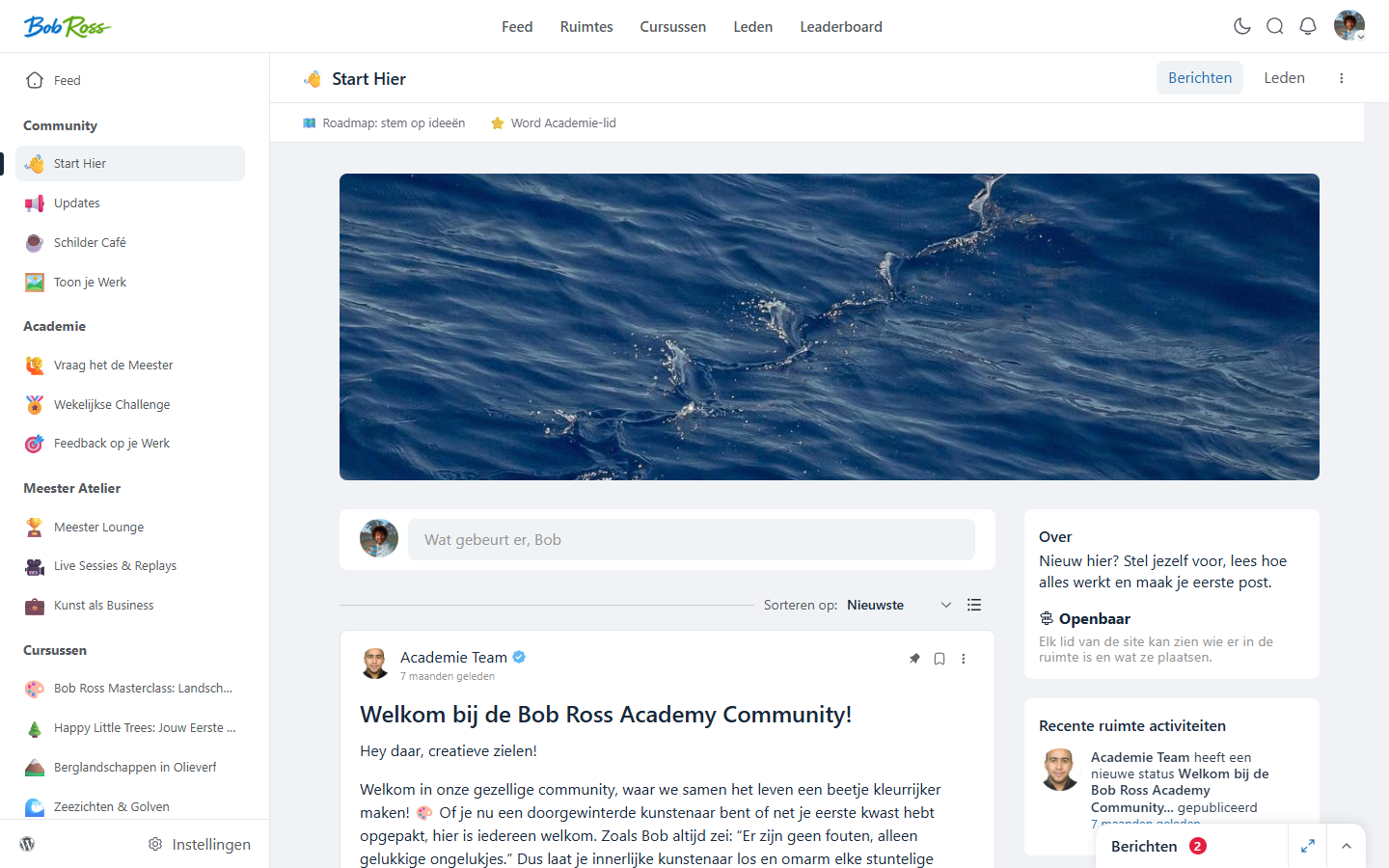 The feed of a welcome space with a pinned welcome message at the top