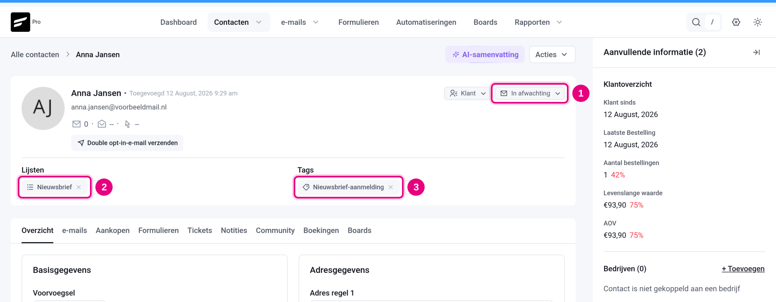Contact with status Pending, the newsletter list and the sign-up tag